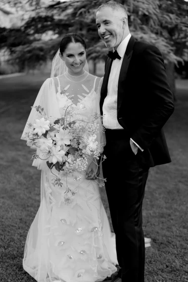 Zach &  Grace – The Wedding Posing Masterclass