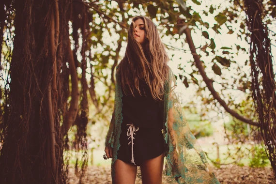 Julia Trotti | Almond Lightroom Preset (Warm Chocolate Tones) — preview 3