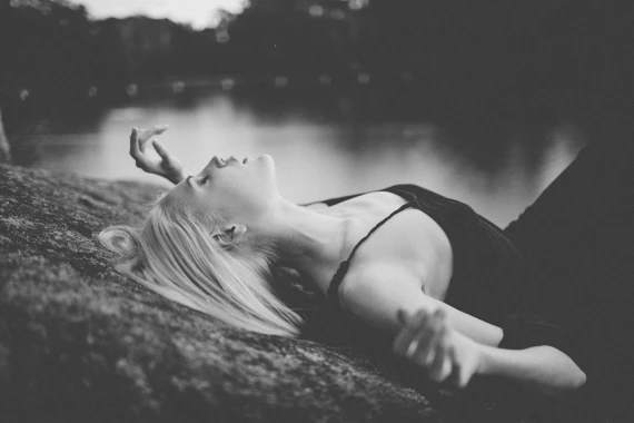 Julia Trotti – Black and White in Paris Preset — preview 4